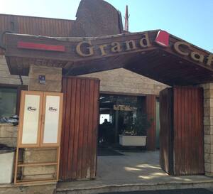 Grand Cafe Raouche Beirut District